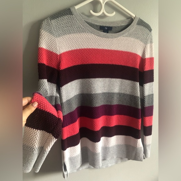 🌟 3 for $50 🌟 Gap sweater - Picture 1 of 4